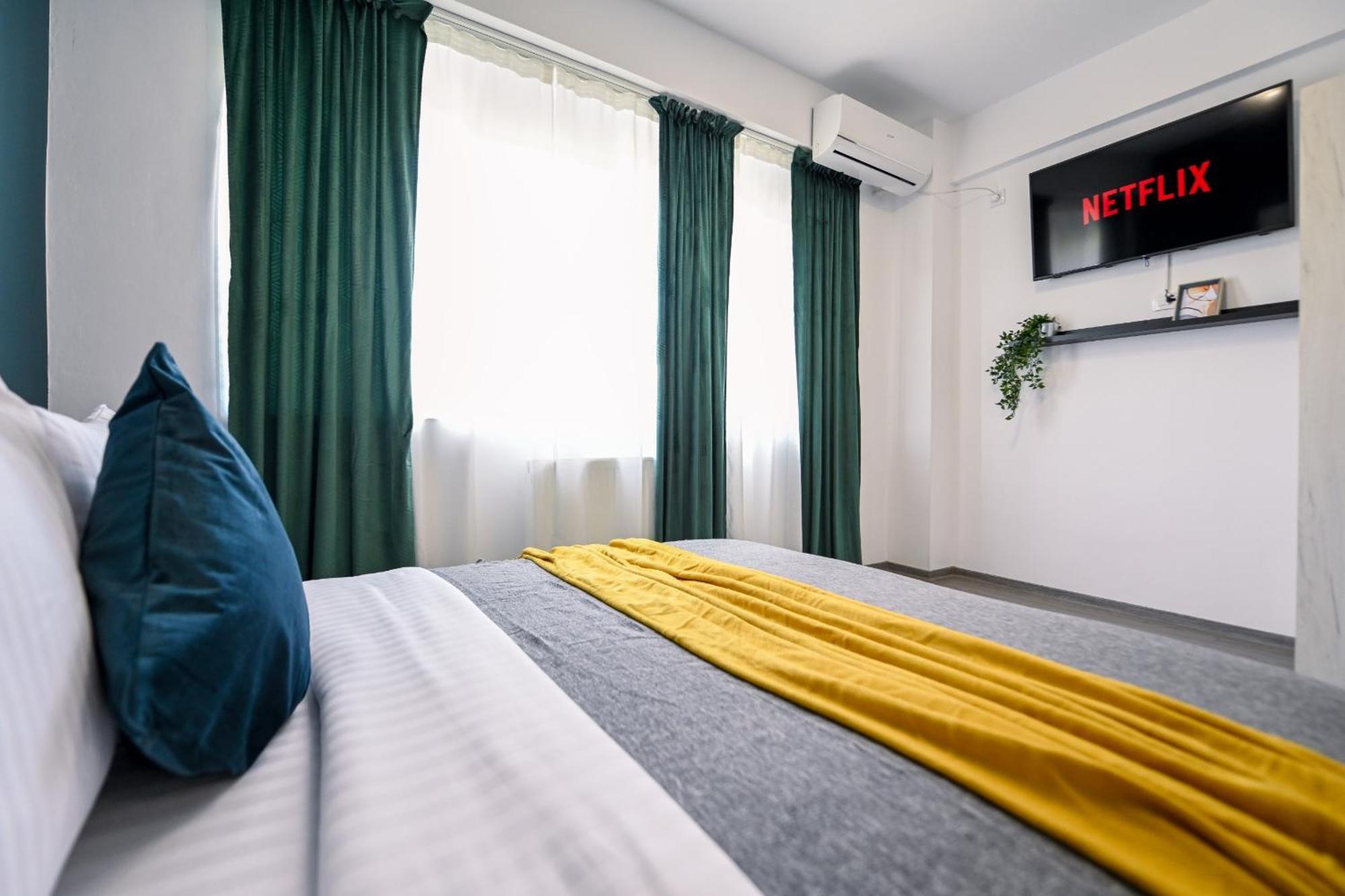 Old Town Charm - Modern & Comfortable Accommodation In The Heart Of The City Bucareste Exterior foto