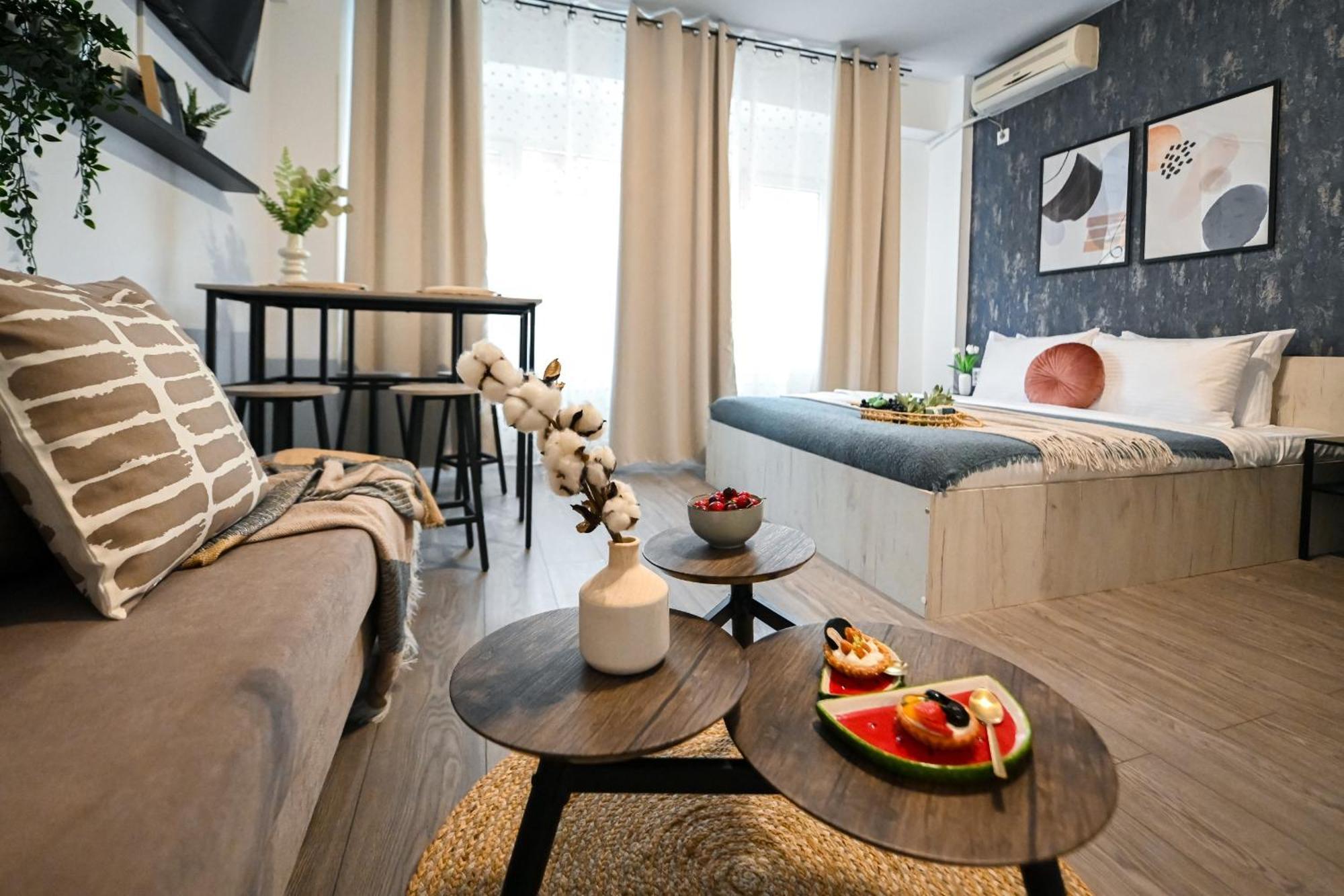 Old Town Charm - Modern & Comfortable Accommodation In The Heart Of The City Bucareste Exterior foto